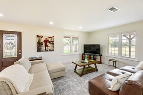 Remodeled Farmhouse on 18 Acres: 8 Mi to Elgin!