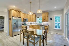 Lovely Kerr Lake House w/ Private Dock!