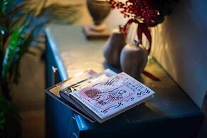 Stunning 3-bed Cottage, Hot Tub, Wi-fi, Parking