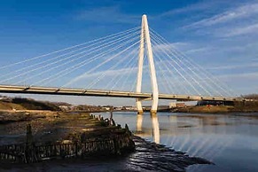 Rose Cottage - 5 Person, City Centre With Parking