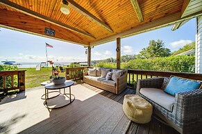Lakefront Chautauqua Cottage Getaway