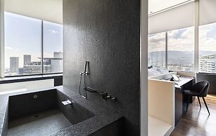 Collection Suites by Kukun