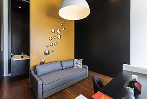 Collection Suites by Kukun