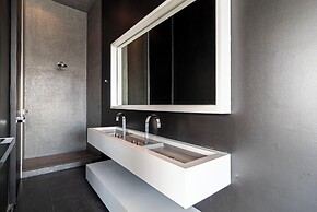 Collection Suites by Kukun
