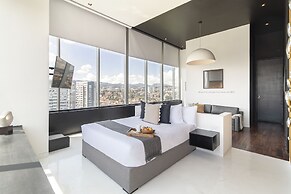 Collection Suites by Kukun