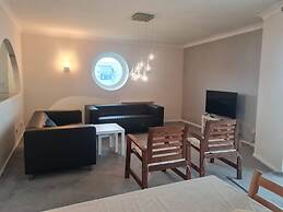 Beautiful 3-bed Apartment in Swansea