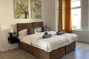 Captivating 2-bed Apartment in Newport