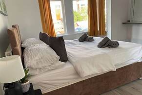 Captivating 2-bed Apartment in Newport