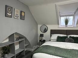 Stunning Studio Apartment in Newport