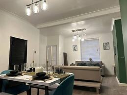 Beautiful 2-bed House in Bridgend