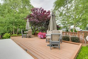 Chic Flat Rock Tiny Home: Pool Access!