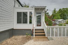 Chic Flat Rock Tiny Home: Pool Access!