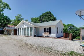 Lakefront Missouri Vacation Rental w/ Dock & Slip!