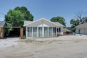 Lakefront Missouri Vacation Rental w/ Dock & Slip!