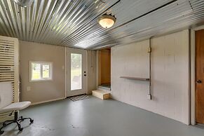 Countryside Hideaway in Greeneville w/ Fire Pit!