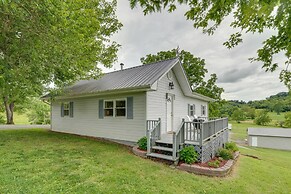 Countryside Hideaway in Greeneville w/ Fire Pit!