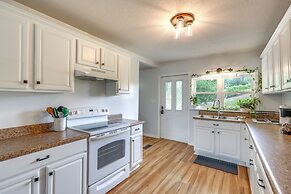 Countryside Hideaway in Greeneville w/ Fire Pit!