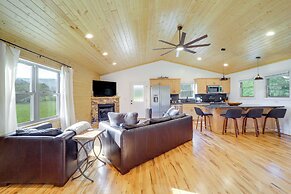 Peaceful Purlear Vacation Rental w/ Creek Access!