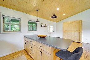 Peaceful Purlear Vacation Rental w/ Creek Access!