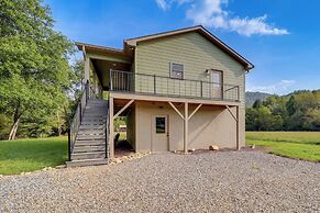 Peaceful Purlear Vacation Rental w/ Creek Access!