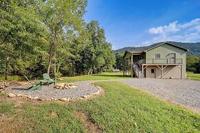 Peaceful Purlear Vacation Rental w/ Creek Access!