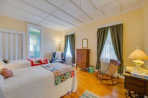 Country Getaway in Kinsale: Sunroom, Pond Access!