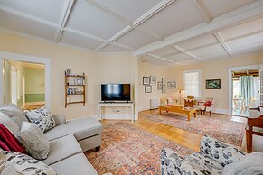 Country Getaway in Kinsale: Sunroom, Pond Access!