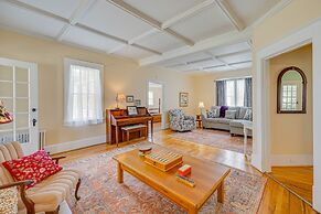 Country Getaway in Kinsale: Sunroom, Pond Access!