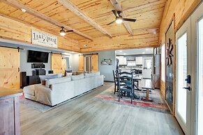 Spacious Ozawkie Home - Near Lake Perry!