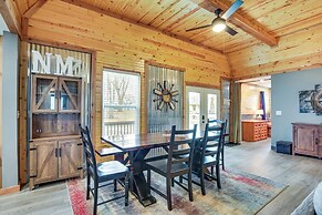 Spacious Ozawkie Home - Near Lake Perry!