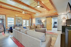 Spacious Ozawkie Home - Near Lake Perry!