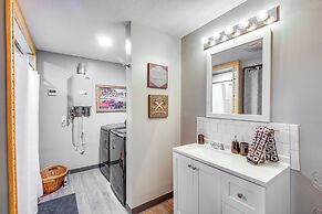 Spacious Ozawkie Home - Near Lake Perry!