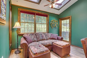 1 Mi to River: Cabin w/ Fire Pit in Milanville!