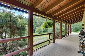 1 Mi to River: Cabin w/ Fire Pit in Milanville!