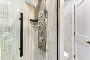 Sauna, Fire Pit: Spacious & Serene Poconos Getaway