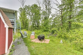 Sauna, Fire Pit: Spacious & Serene Poconos Getaway