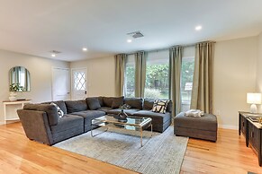 Sauna, Fire Pit: Spacious & Serene Poconos Getaway