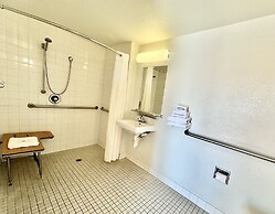 Studio 6 Suites – Bellflower, Ca  - Los Angeles