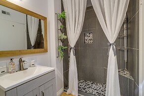 Palm Desert Vacation Rental w/ Community Pool!