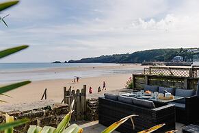 Penrose - Beach House With Direct Beach Access