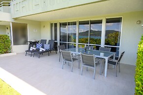 Poinciana Lodges -Ocean Views