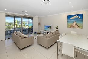 Poinciana Lodges -Ocean Views