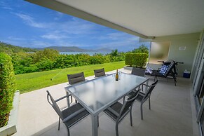 Poinciana Lodges -Ocean Views