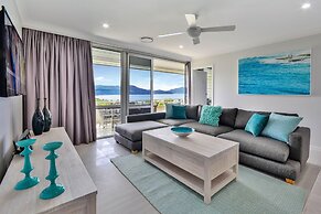 Poinciana Lodges -Ocean Views