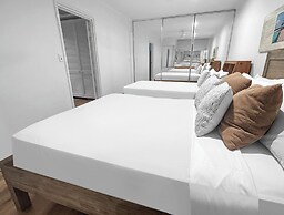 Poinciana Lodges -Ocean Views