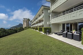 Poinciana Lodges -Ocean Views