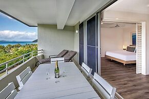 Poinciana Lodges -Ocean Views