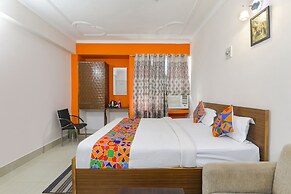 Fabhotel Mega Royal