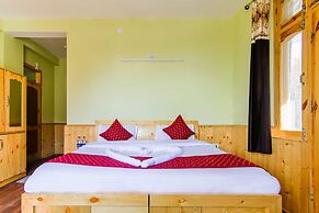 Fabhotel Sissu Regency