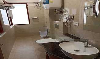 Fabhotel Prime Denzong Shiron